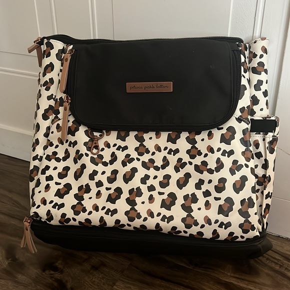 Leopard print Petunia Pickle Bottom Pivot Diaper Backpack - Picture 5 of 7